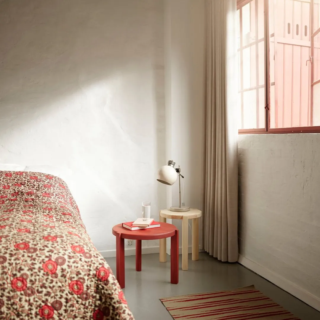 Katrine Sander D108 Njalsgade - Sofabord - Fyr - Carmine Red- Sofaborde