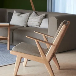 Poul M. Volther J53 - Lænestol - Eg - Taupe- Lænestole