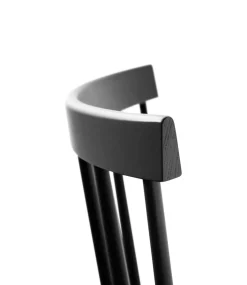 Poul M. Volther J46 - Stol - Bøg - Jet Black- Spisebordsstole